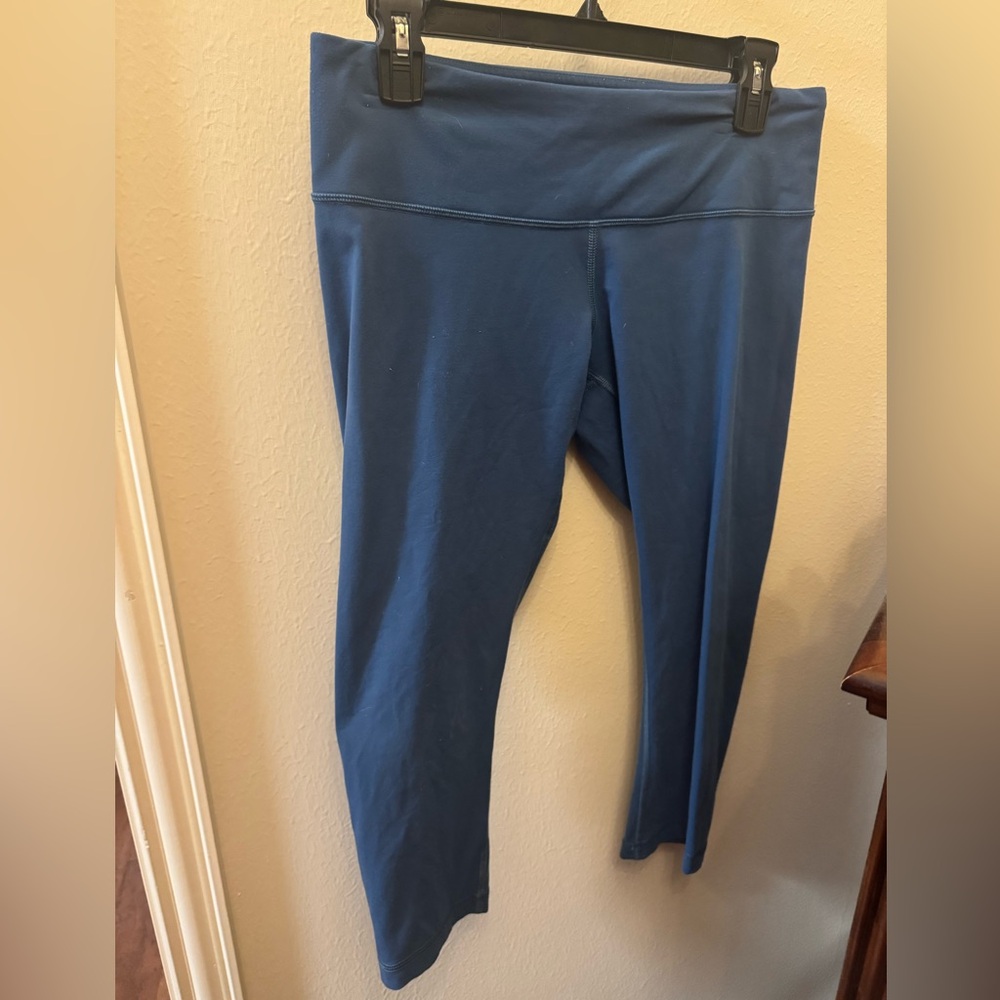 Blue Lululemon Cropped Leggings